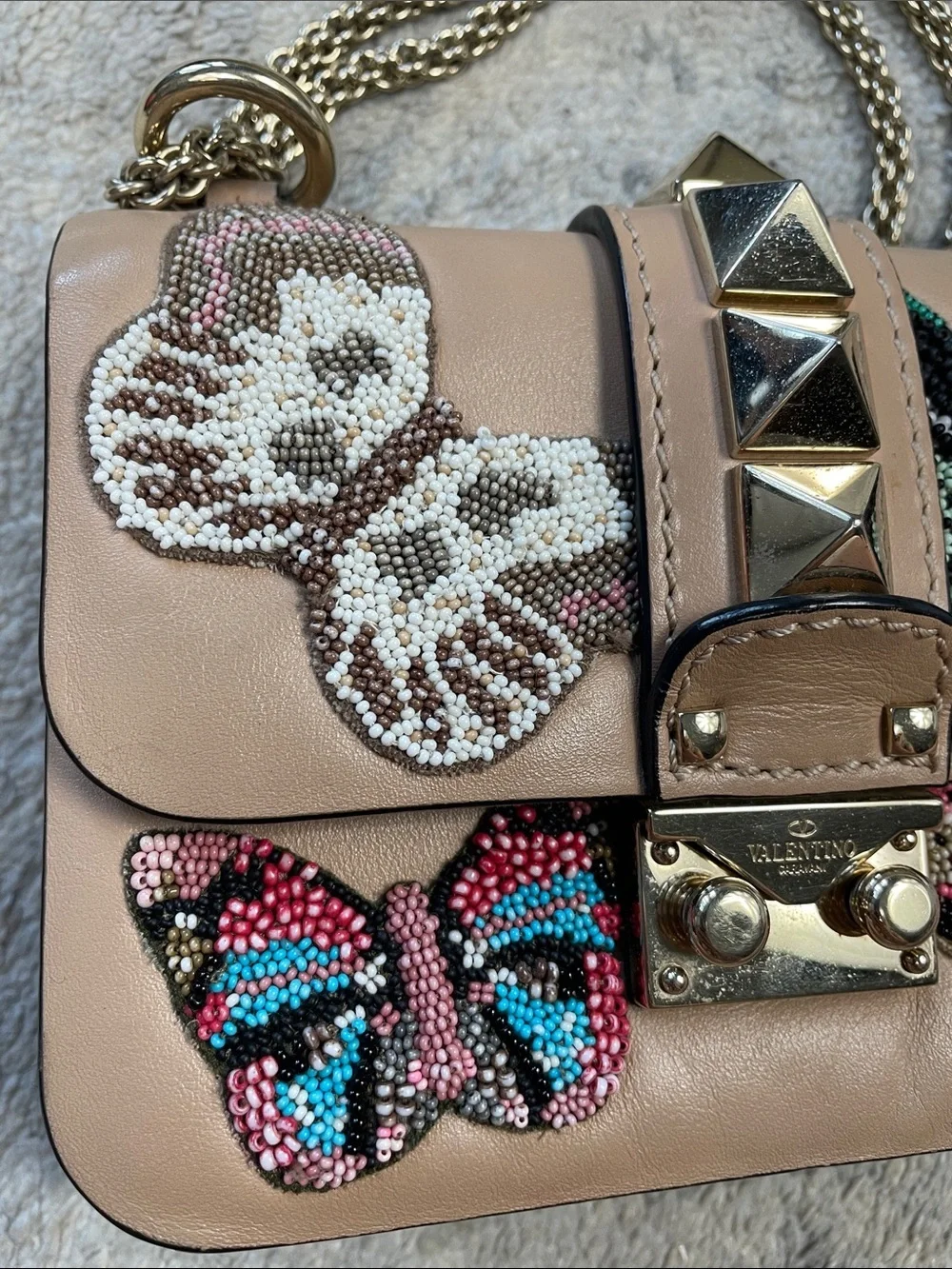 Rare Valentino Garavani Rockstud Butterfly Beaded Shoulder Bag Beige